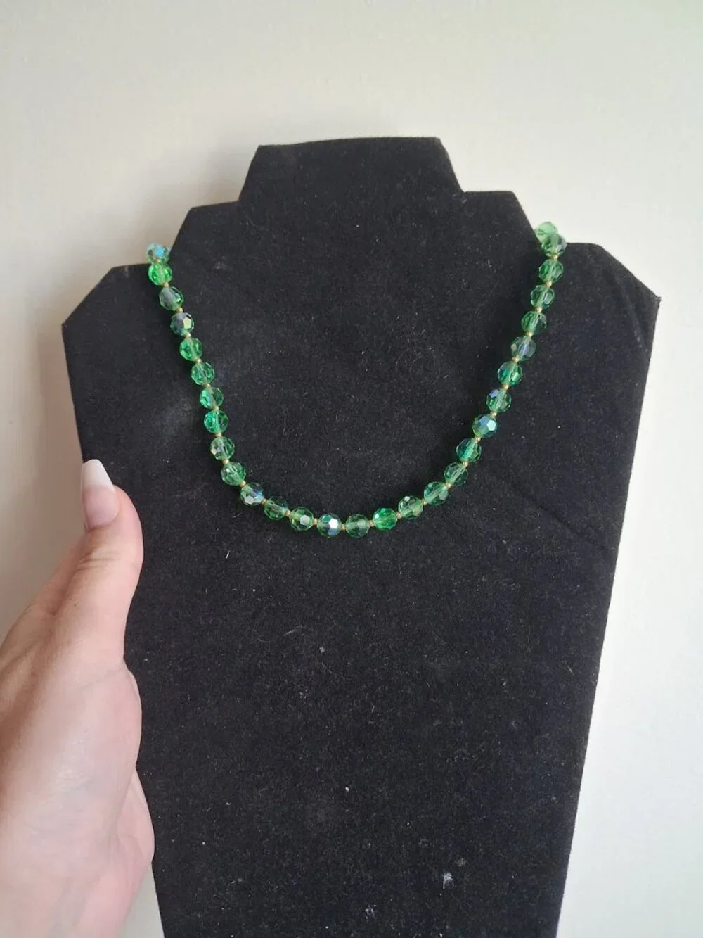 17 inch Green Glass beaded necklace